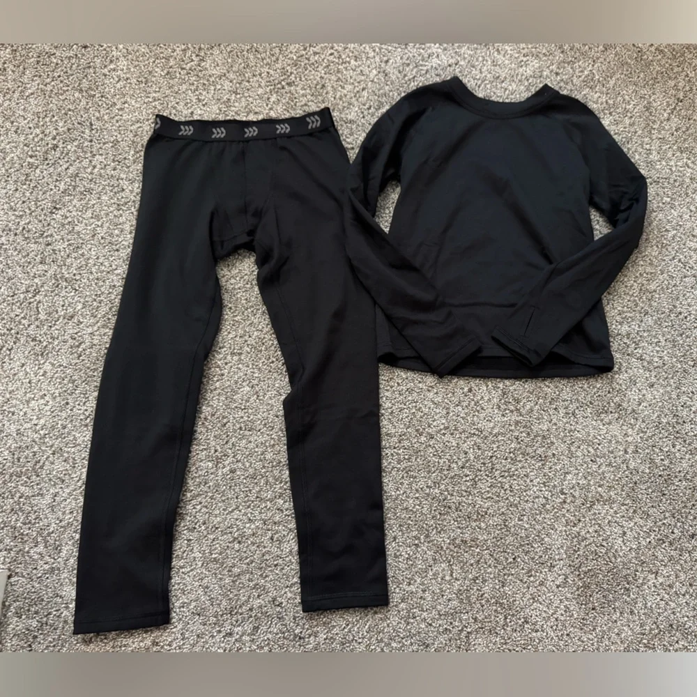 Kids fleece lined base layer size M (8)
